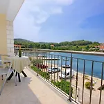 Seaside With A Swimming Pool Lumbarda, Korcula - 9303 *