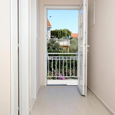 شقة Seaside With A Swimming Pool Lumbarda, Korcula - 9303