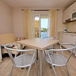 Apartman Seaside With A Swimming Pool Lumbarda, Korcula - 9303 *