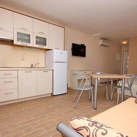 Seaside With A Swimming Pool Lumbarda, Korcula - 9303 Apartman *