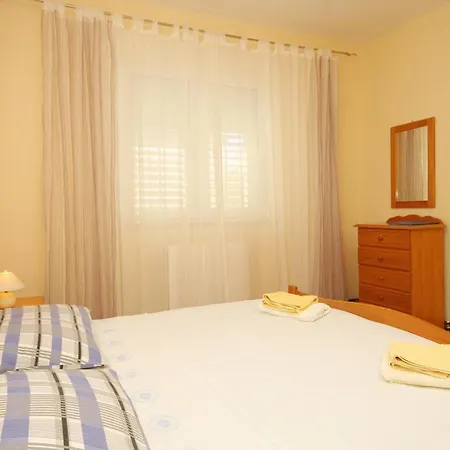 Appartamento Seaside With A Swimming Pool Lumbarda, Korcula - 9303