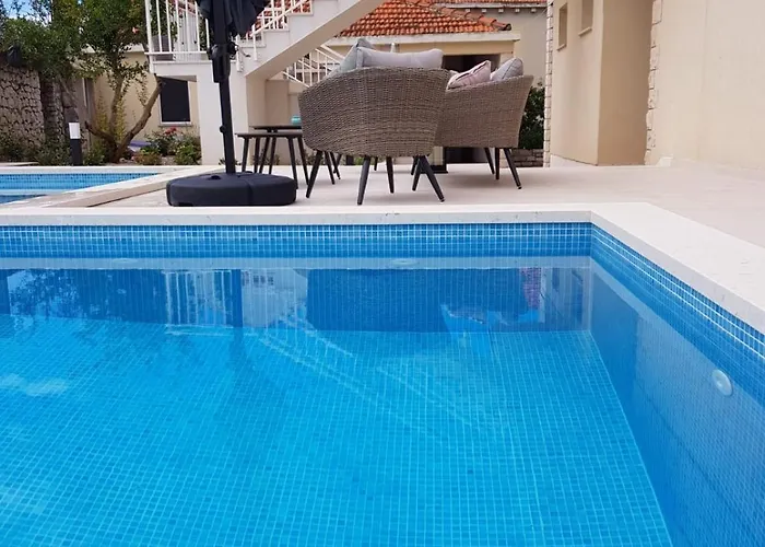 Seaside With A Swimming Pool Lumbarda, Korcula - 9303 *